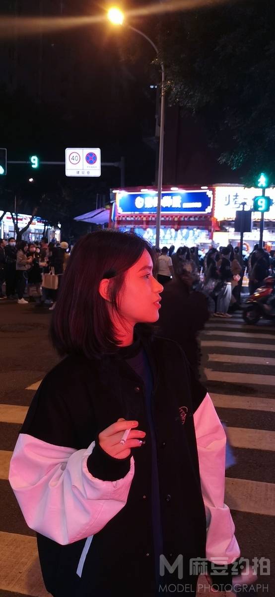 夜景模特