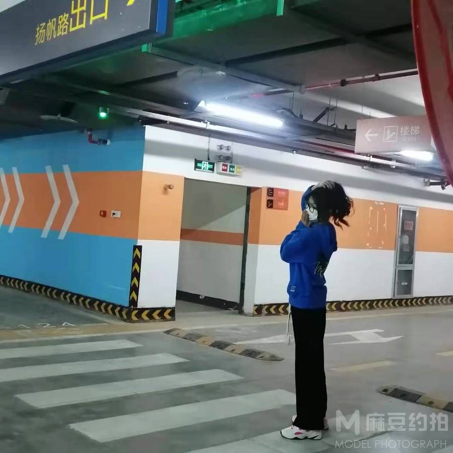 清新模特