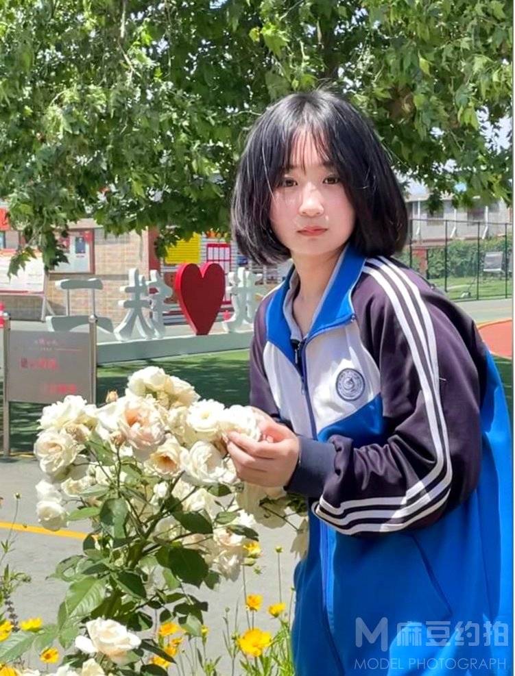校园模特