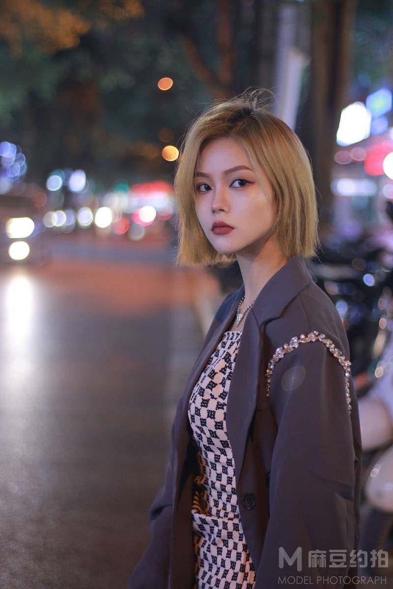 夜景模特