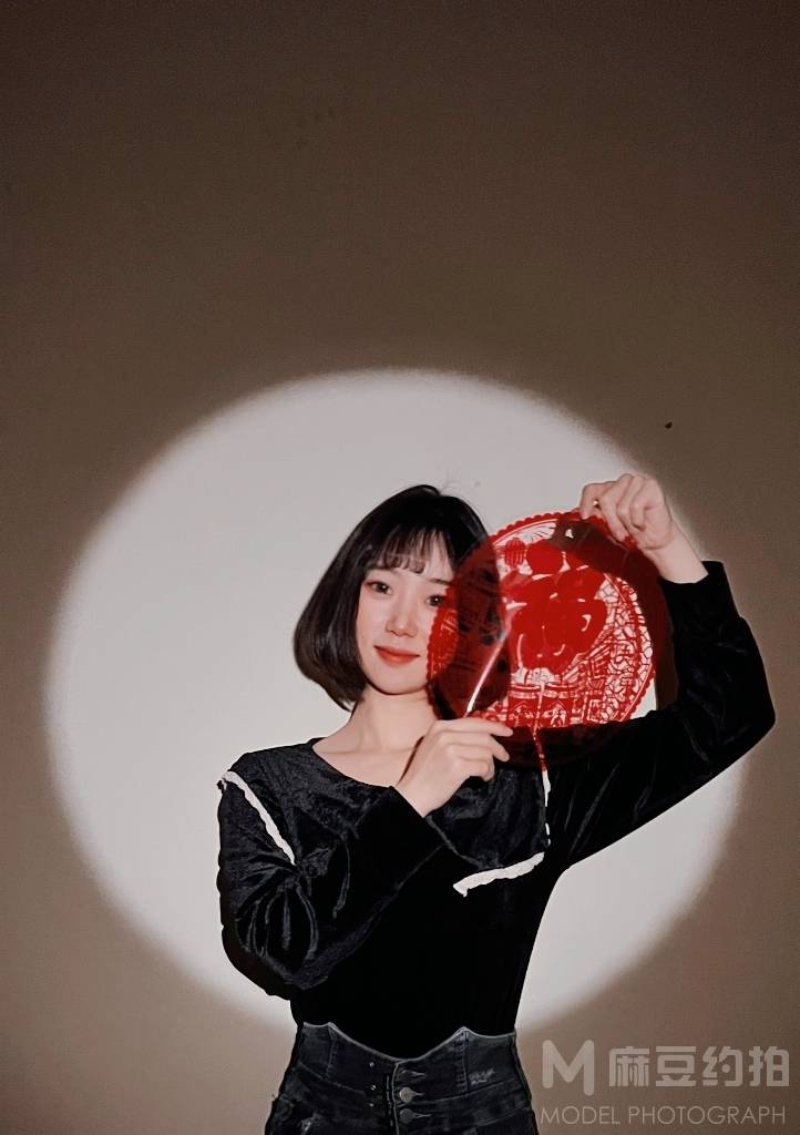 黑白模特