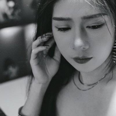 黑白模特