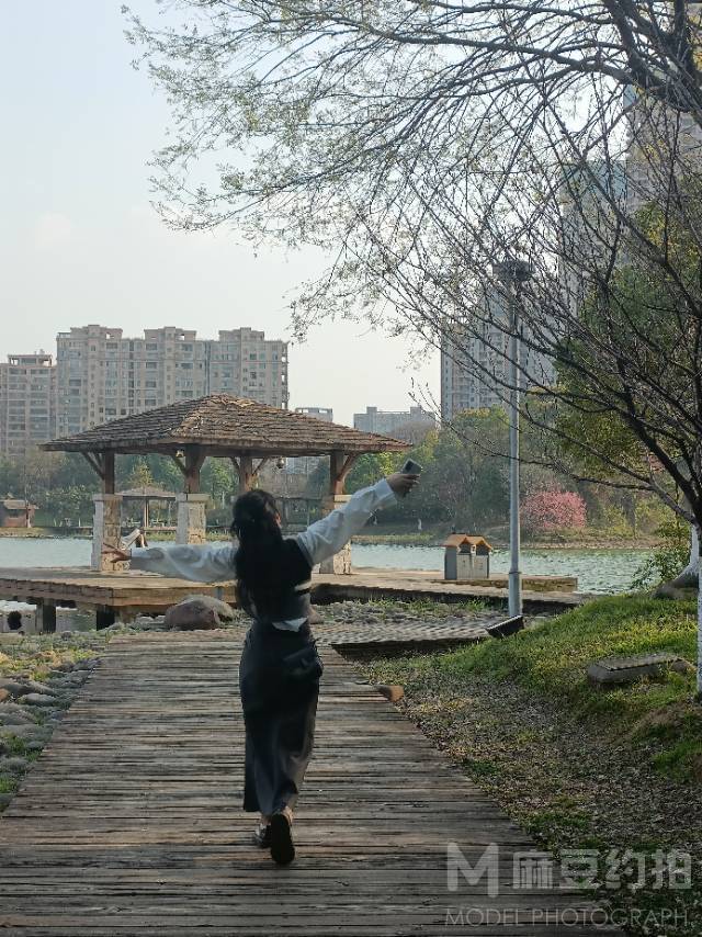 纪实模特
