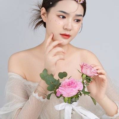 黑白模特