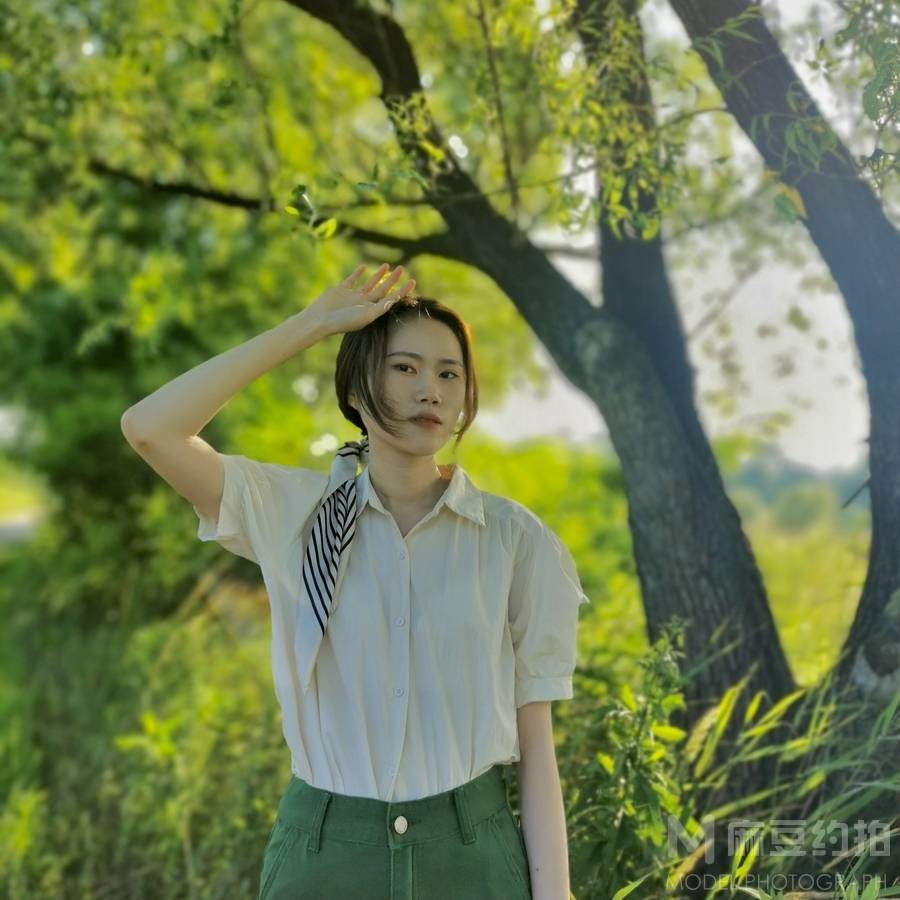 清新模特