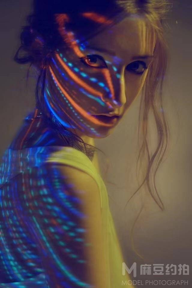 妆容模特