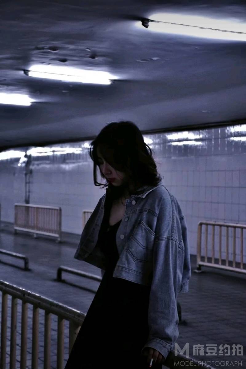 胶片模特