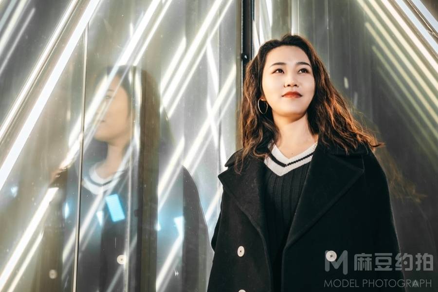 情绪模特