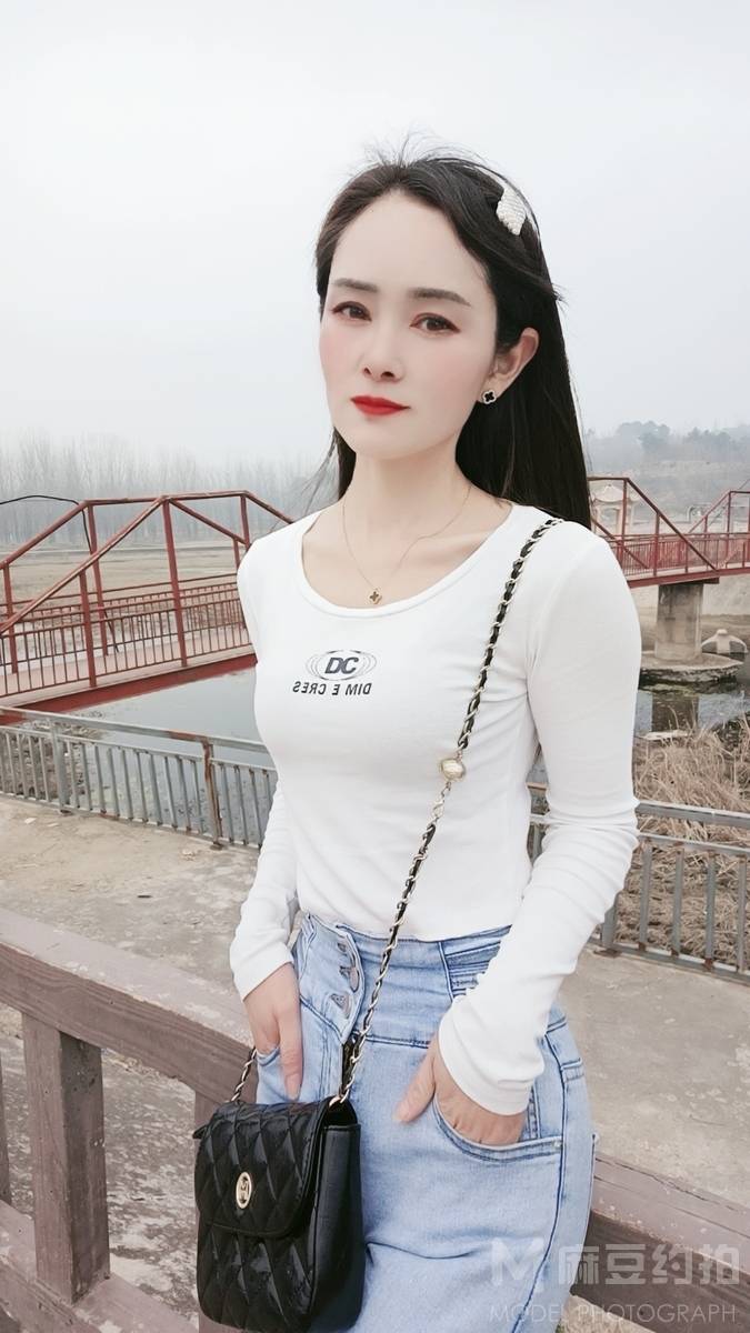 清新模特
