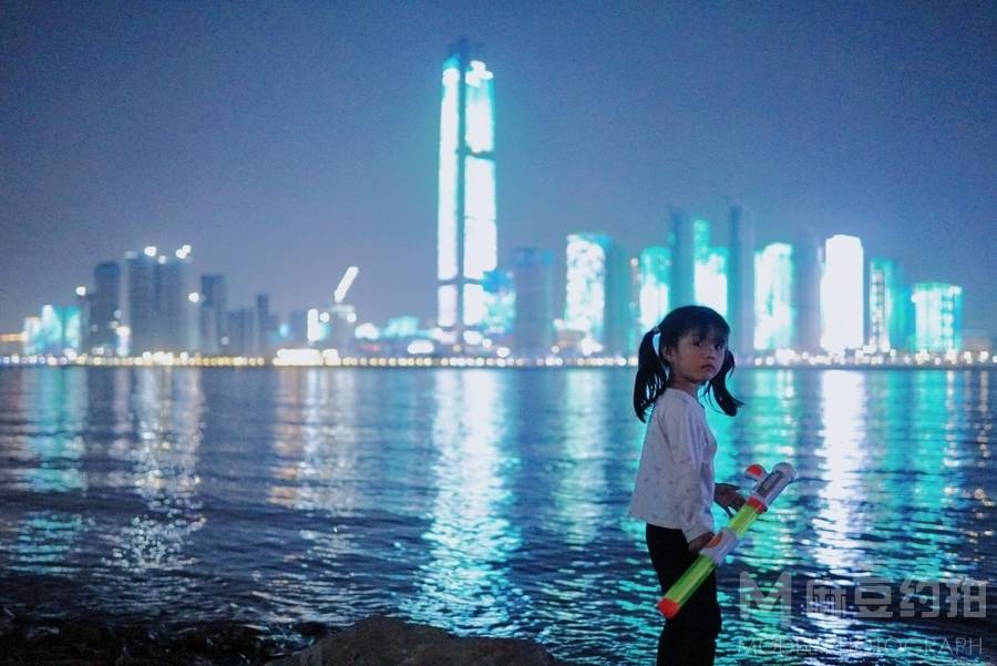 夜景模特