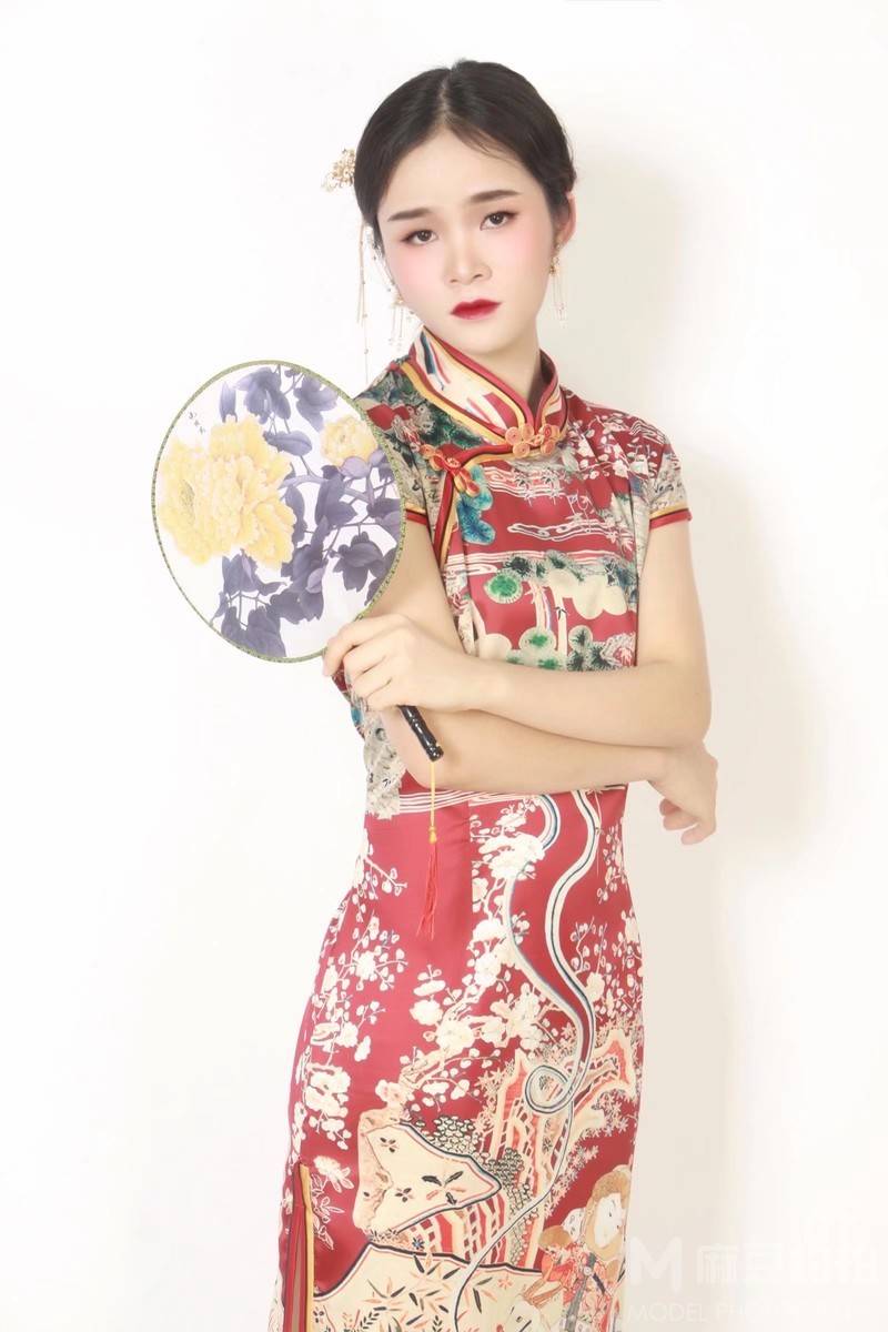 妆容模特
