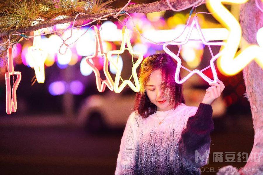 夜景模特
