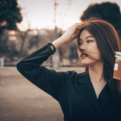情绪模特