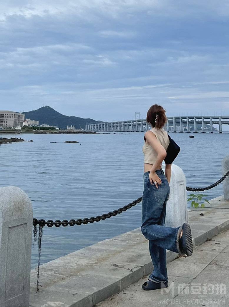 胶片模特