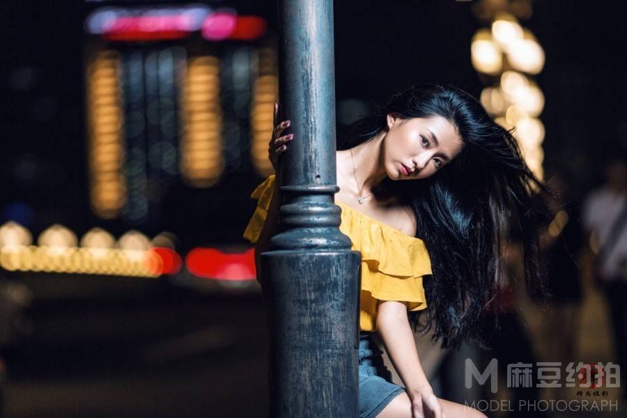 夜景模特