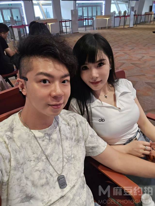 情侣模特