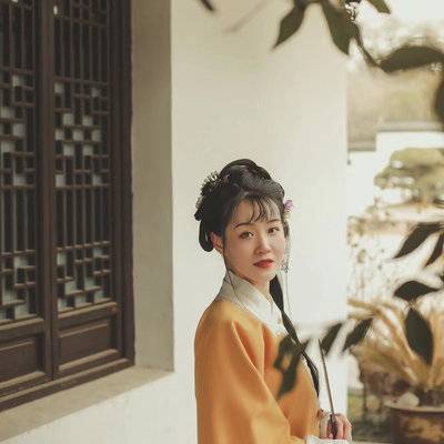 汉服模特