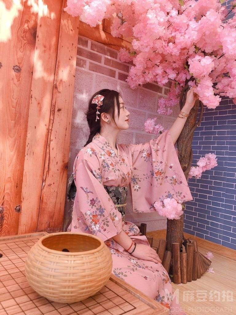 和服模特