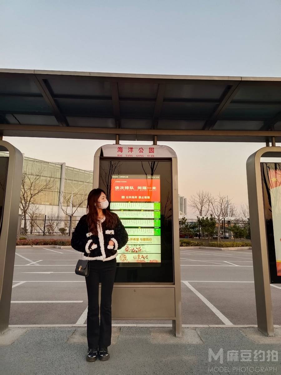夜景模特