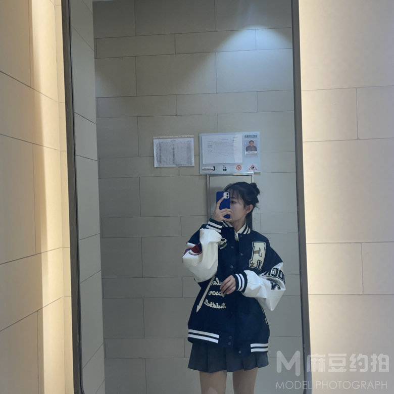 校园模特