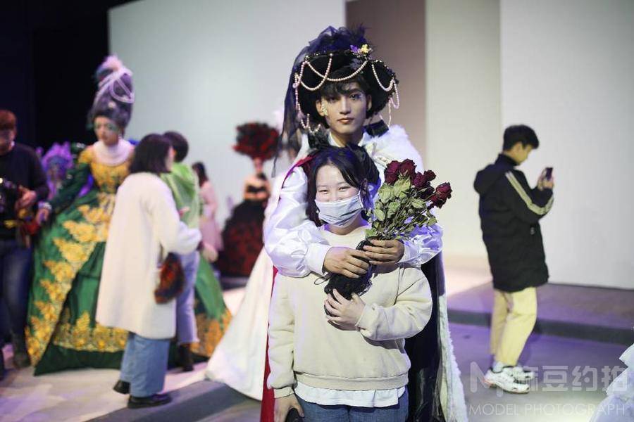 校园模特