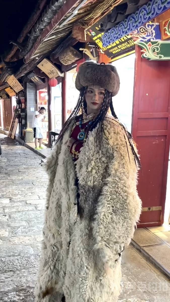 汉服模特