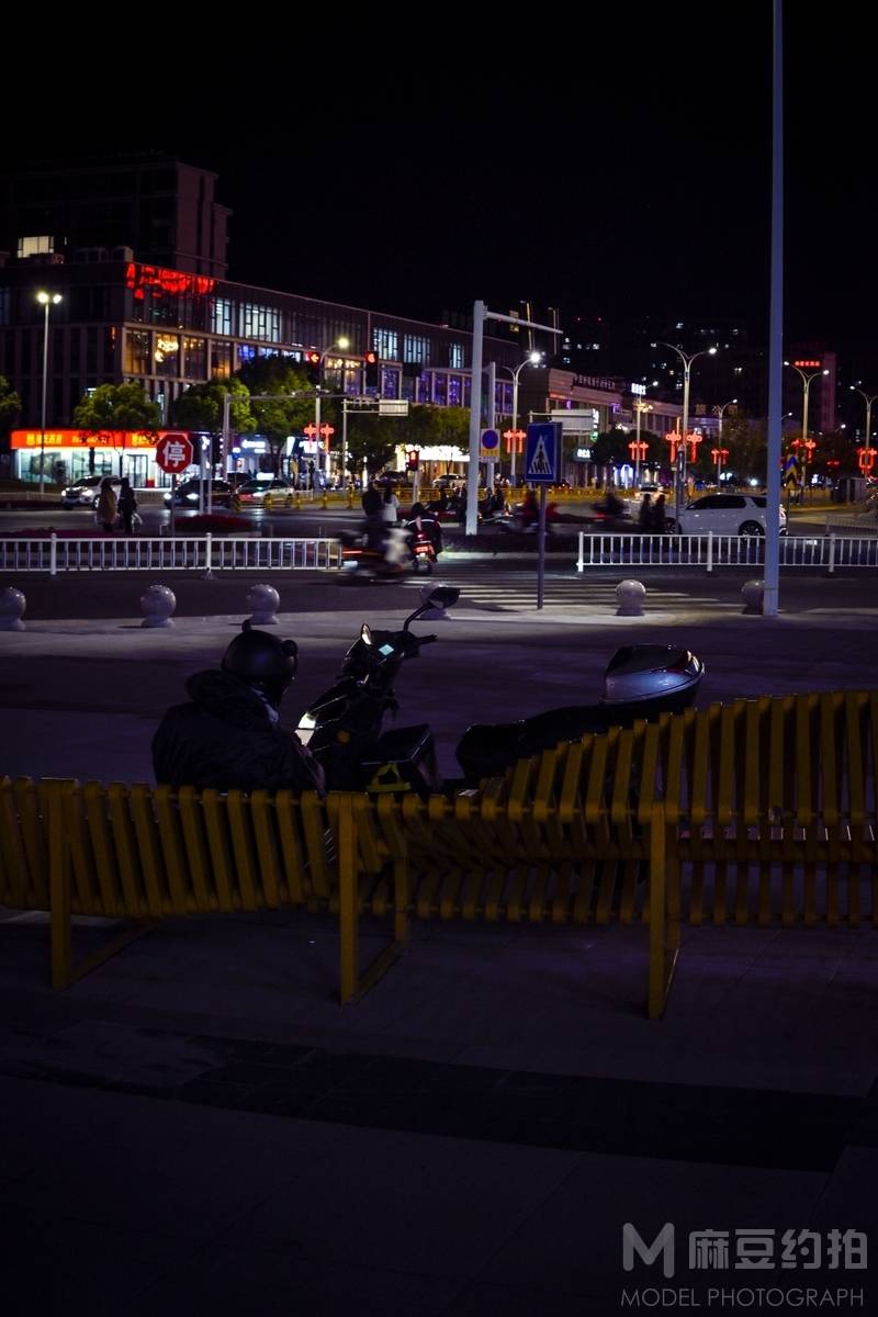 夜景模特