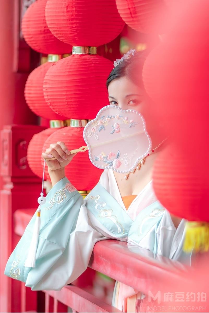 汉服模特