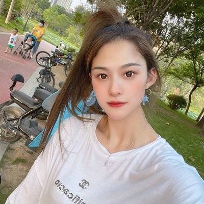 黑白模特