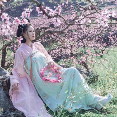 汉服模特