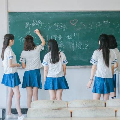 校园模特