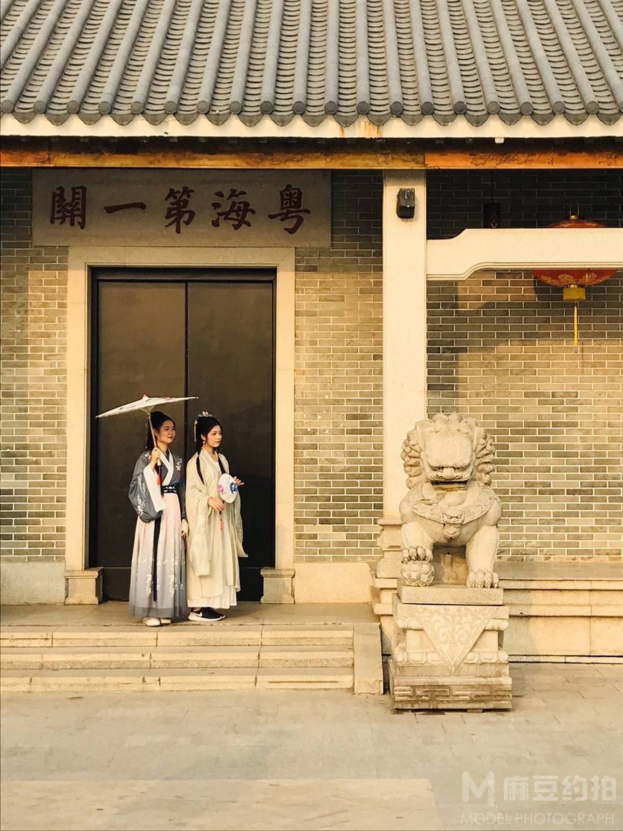 汉服模特