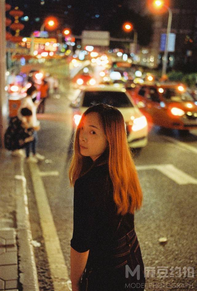 夜景模特