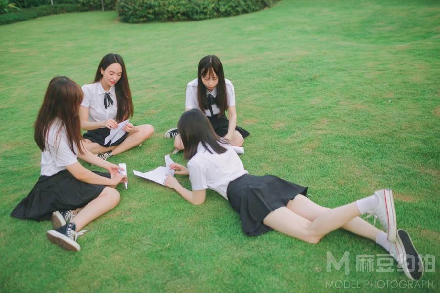 校园模特