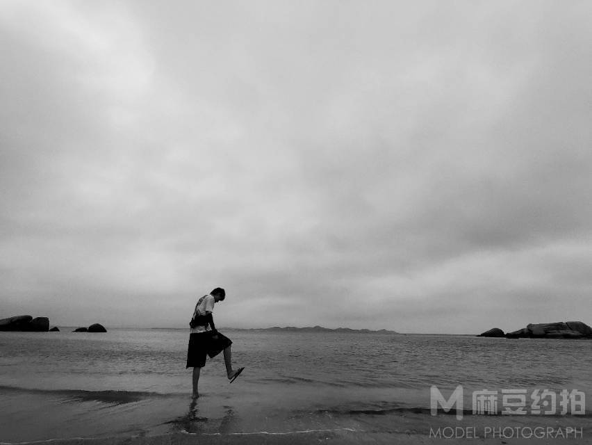 黑白模特