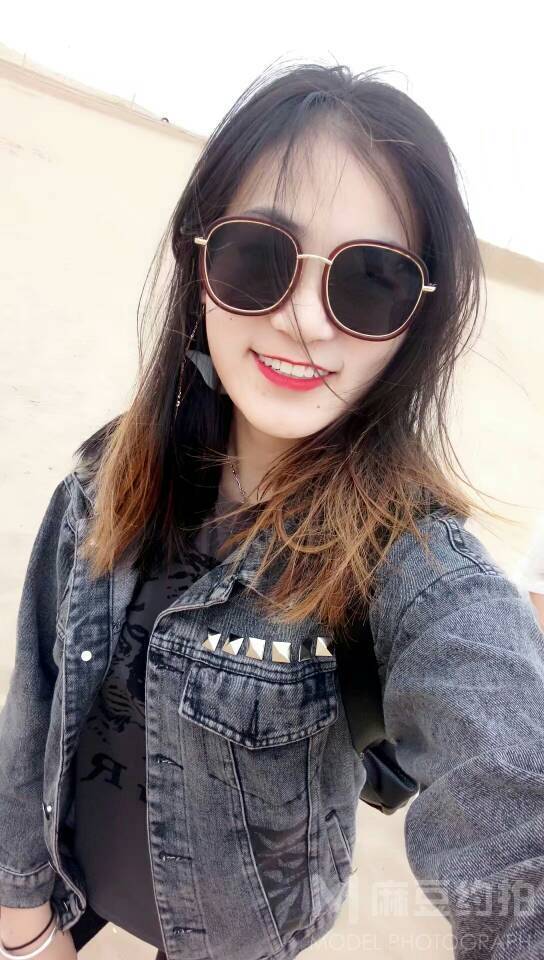纪实模特