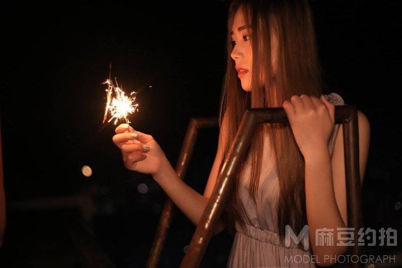 夜景模特
