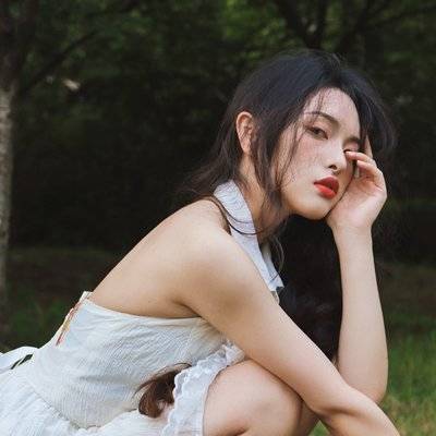 黑白模特