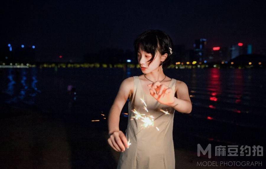 夜景模特