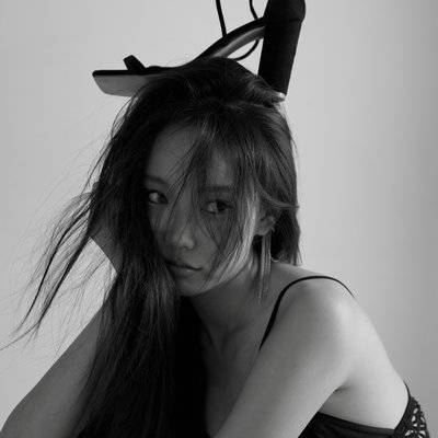 黑白模特