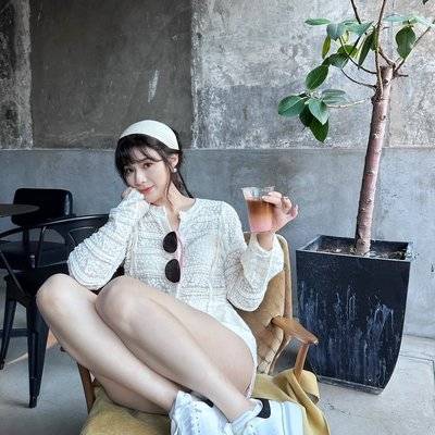 黑白模特