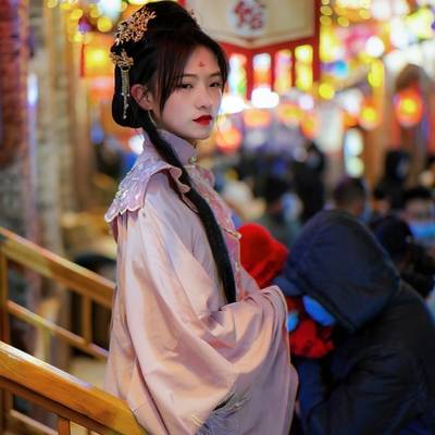 汉服模特