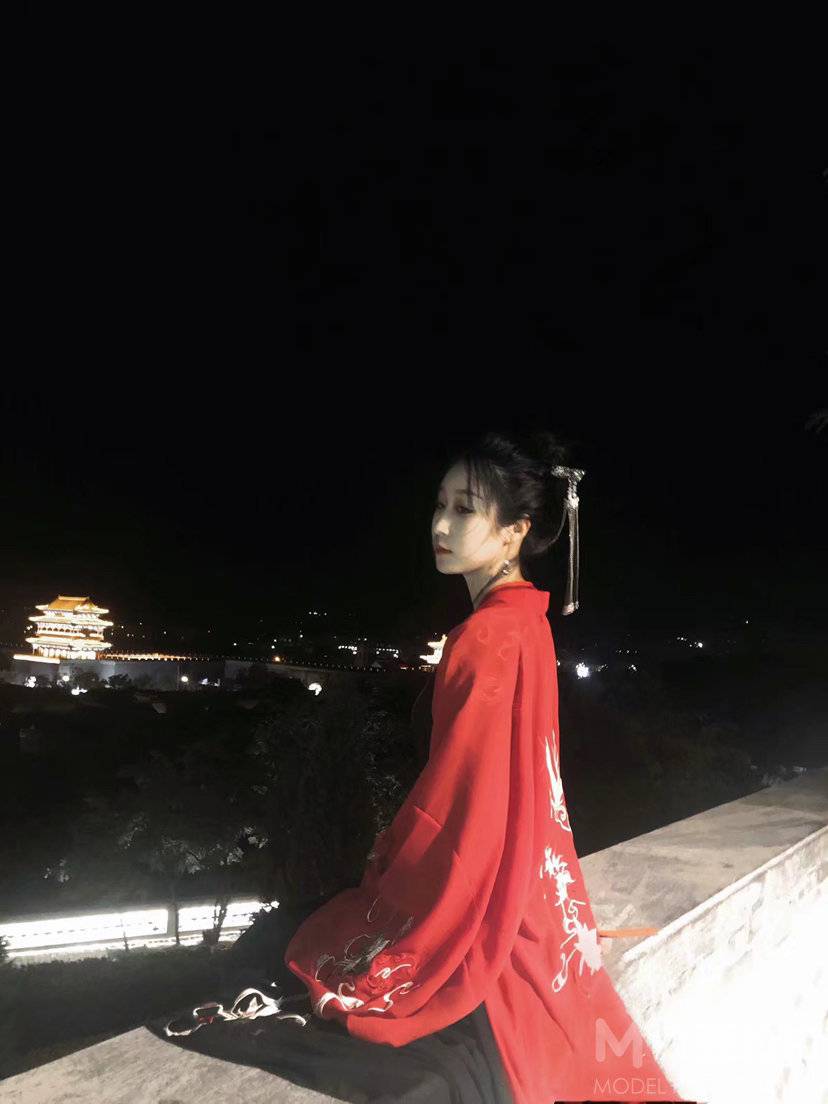 夜景模特