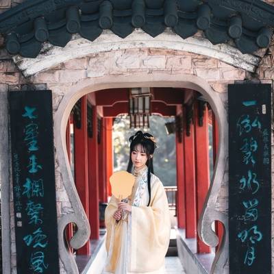 汉服模特