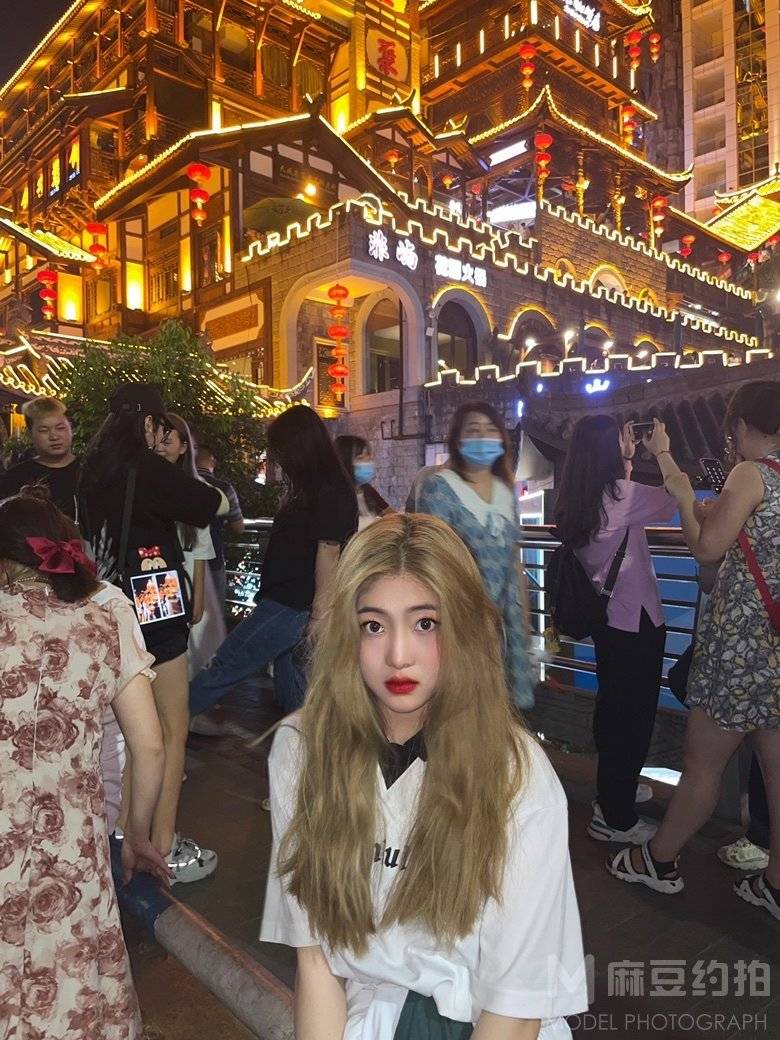 妆容模特