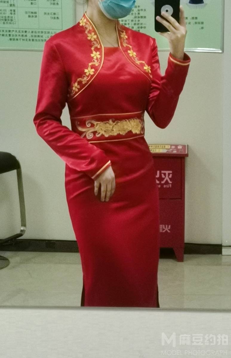 黑白模特