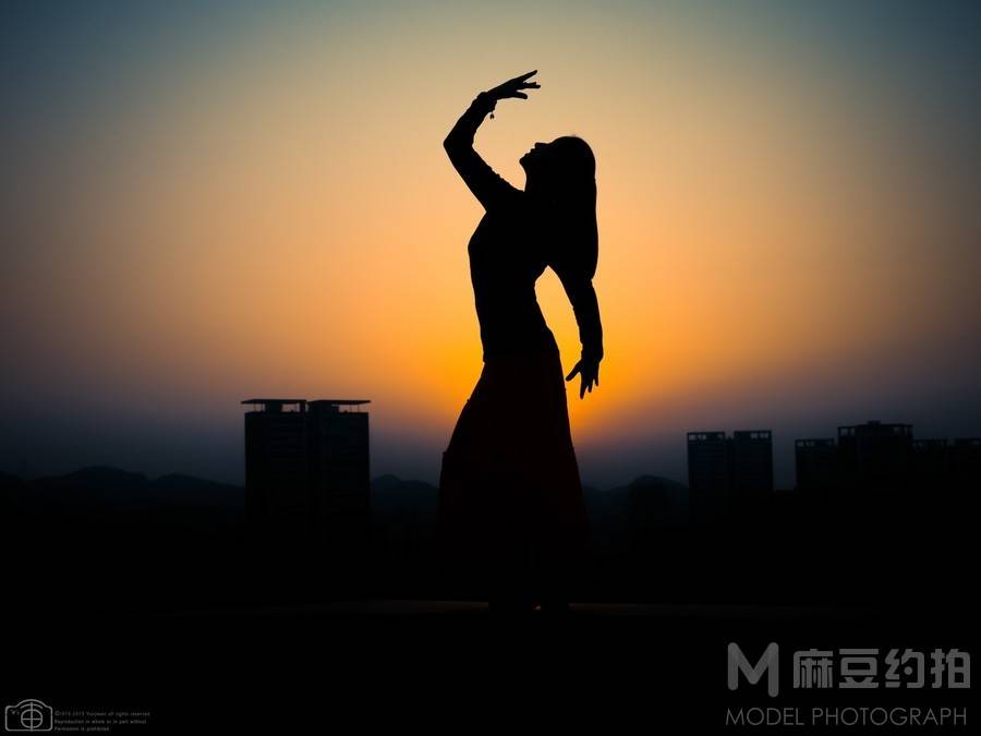 夜景模特