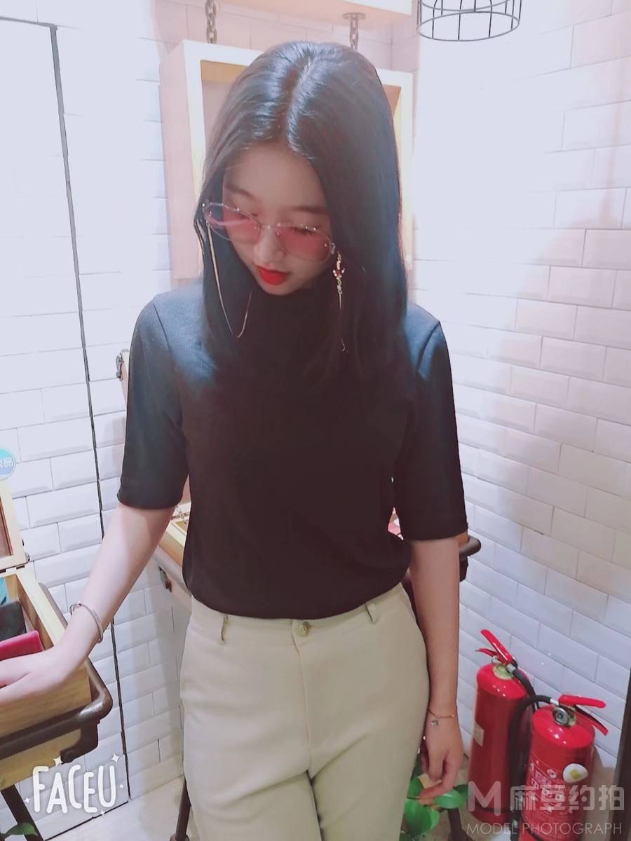 少女模特