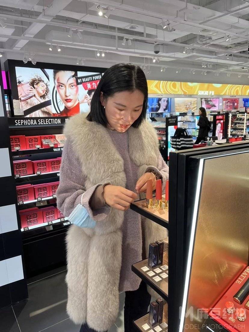 妆容模特