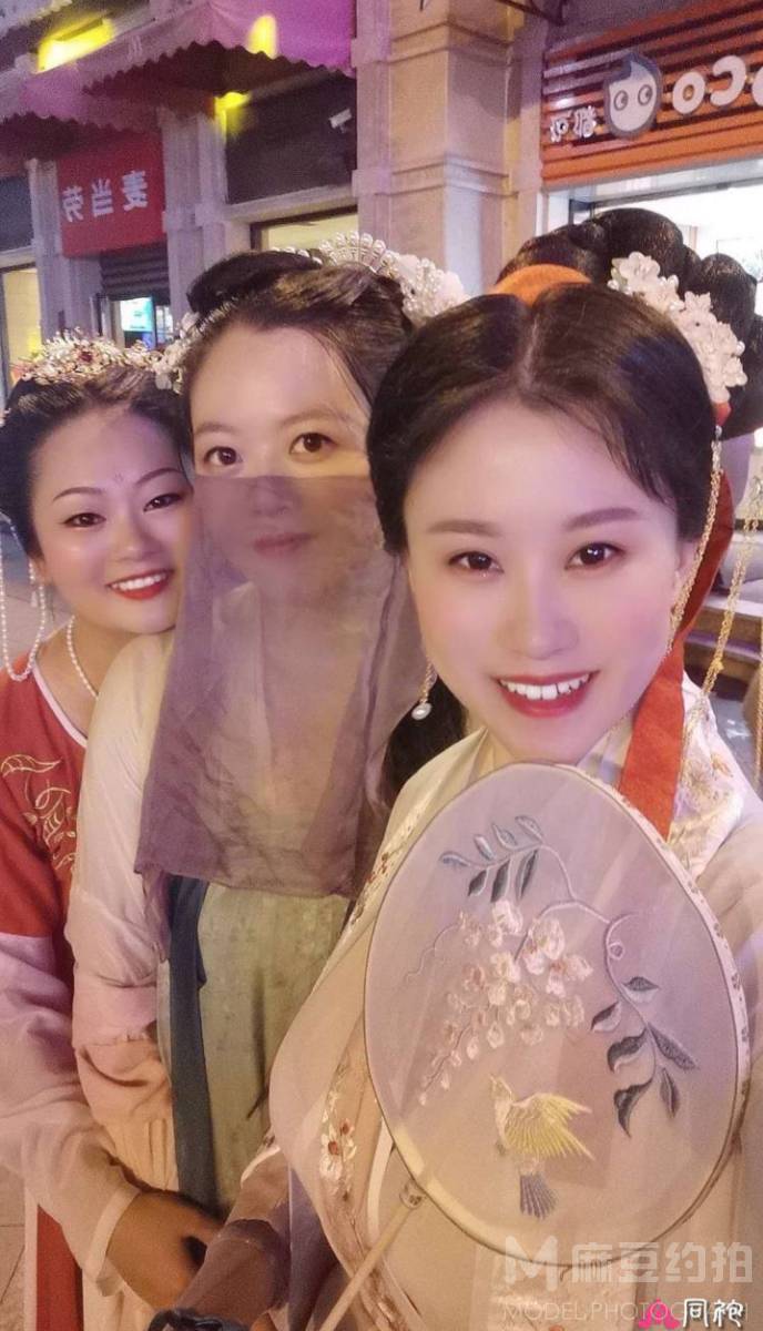 情侣模特